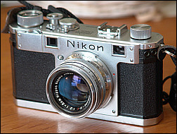 Nikon S